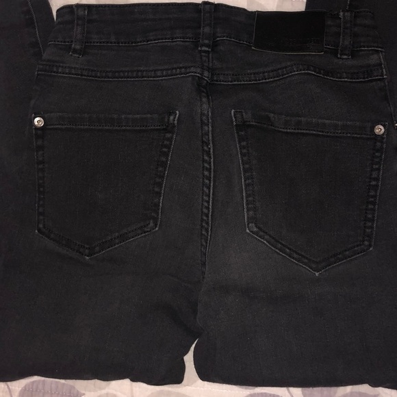 🖤FINAL SALE🖤 Zara Z1975 Skinny Jeans Black Mid Rise Size 2 — Slim Fit Classic - Picture 9 of 11
